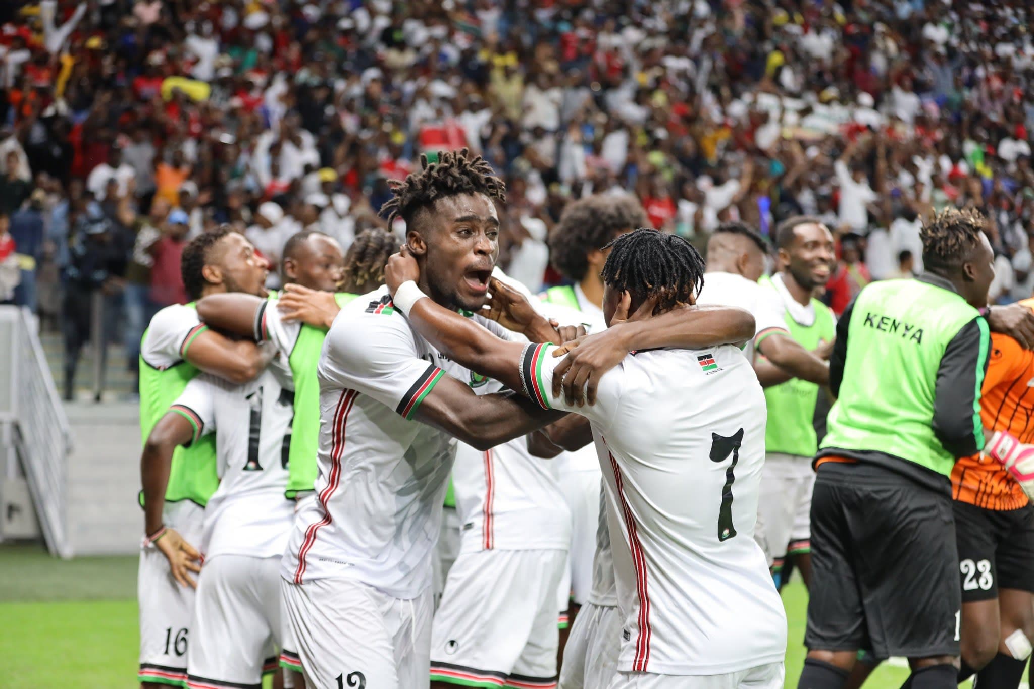 How Kenyans Follow Live Football Without Draining Data Bundles